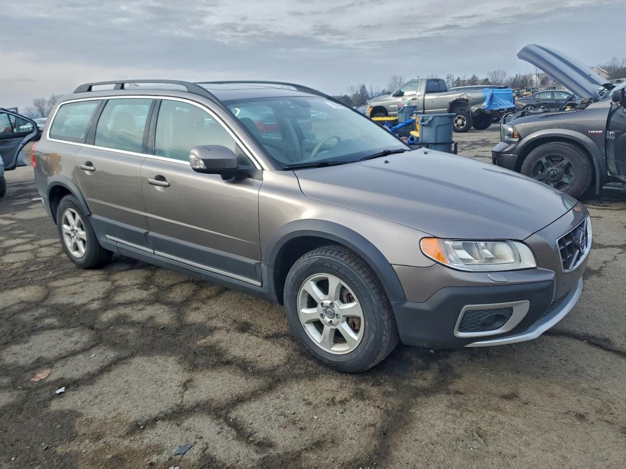 Volvo XC70 3.2 Image 5