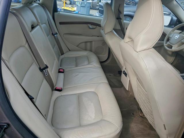 Volvo XC70 3.2 Image 3