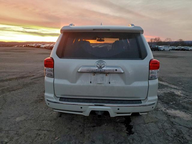 Toyota 4Runner Sr5 Image 12