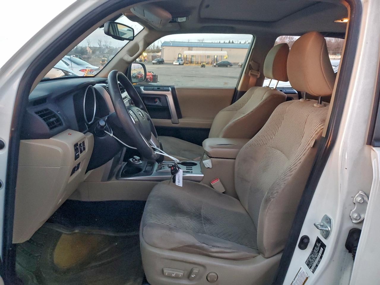 Toyota 4Runner Sr5 Image 2