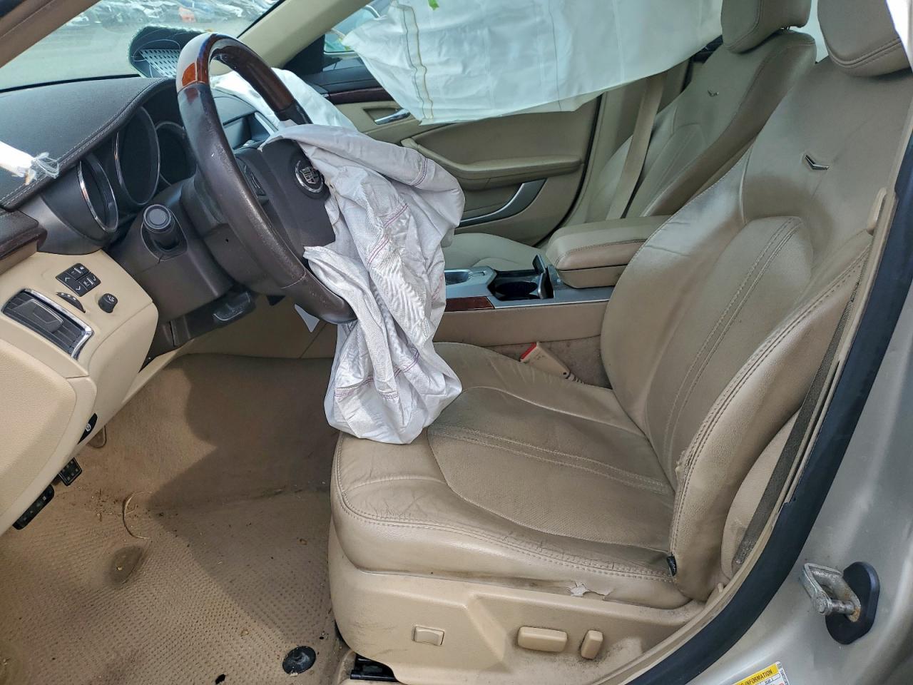 Cadillac CTS Luxury Collection Image 5