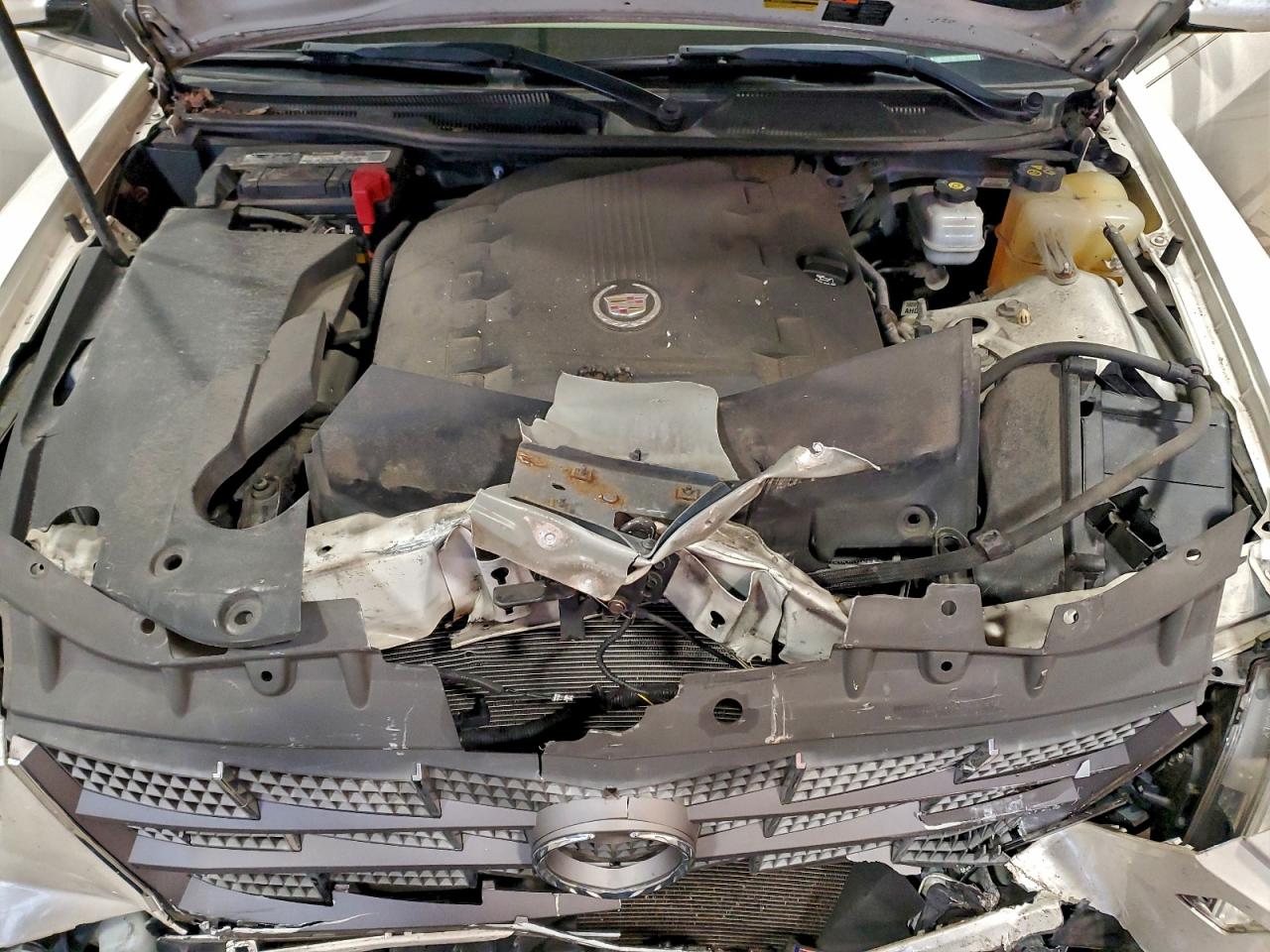 Cadillac STS Image 10