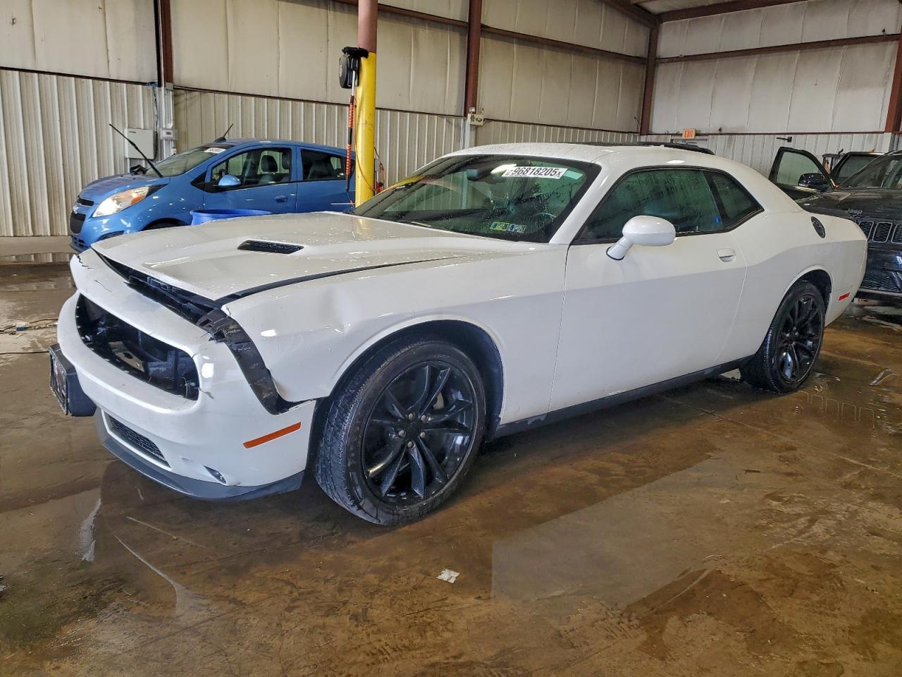 Dodge Challenger Sxt Image 1
