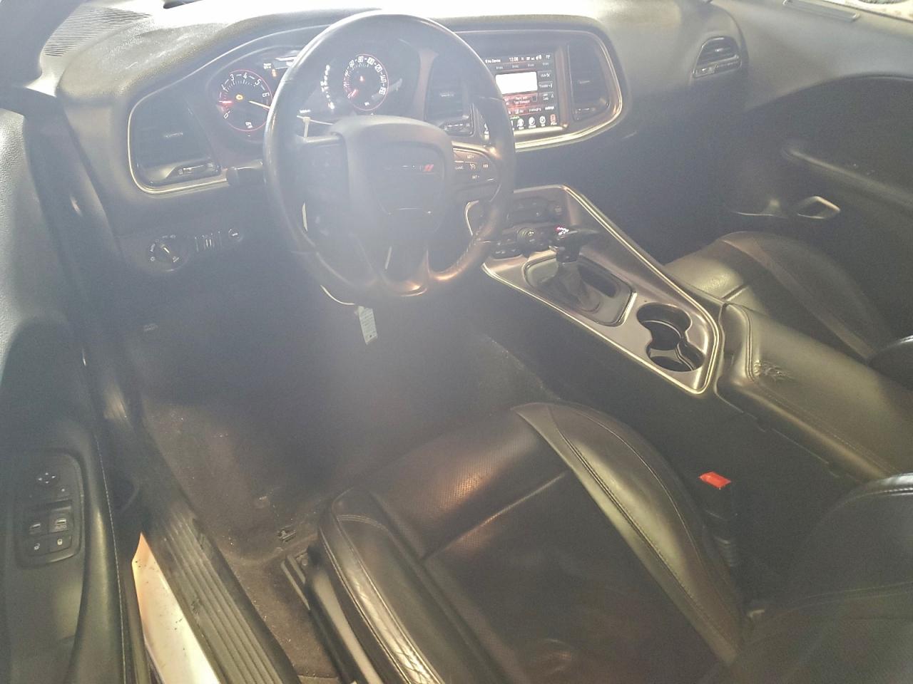 Dodge Challenger Sxt Image 7